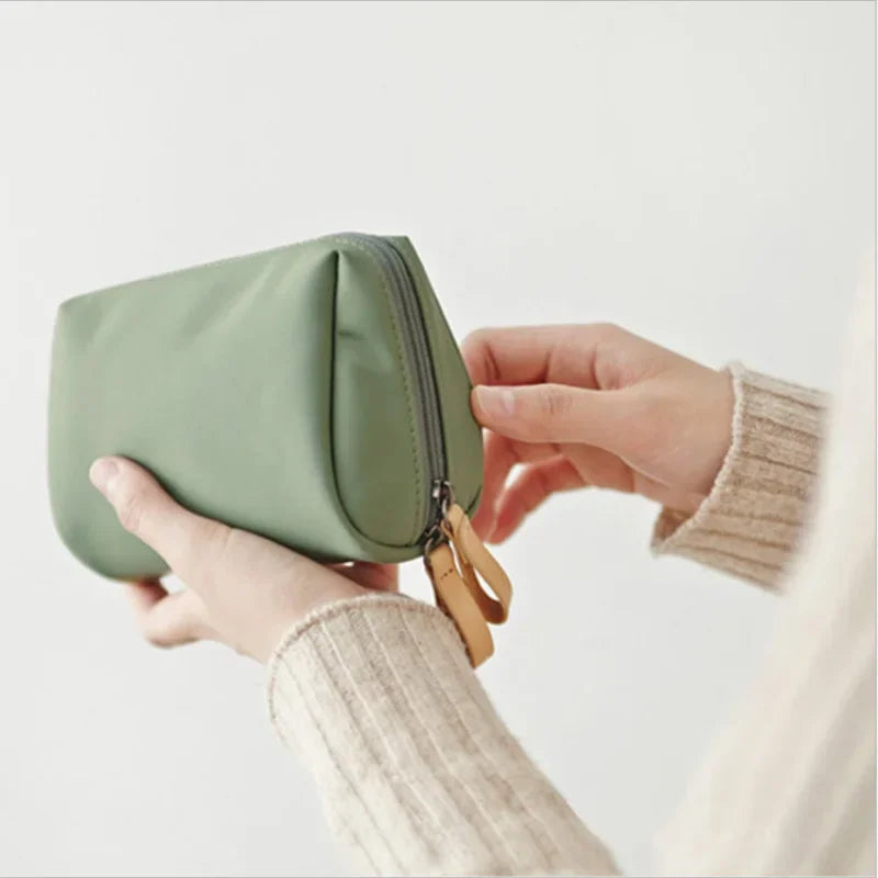 Korean-Style Nylon Cosmetic Bag — Waterproof Solid Colour Makeup Pouch
