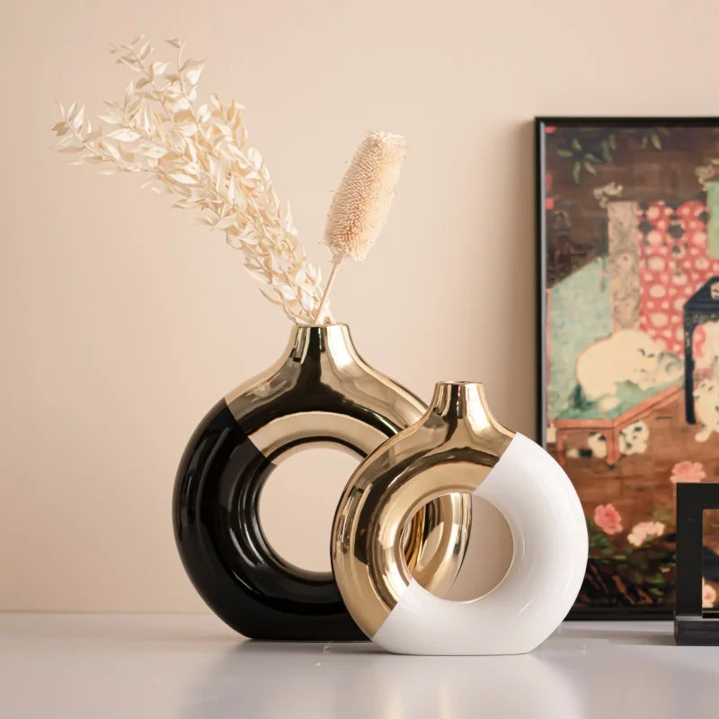 Luxury Nordic Ceramic Vase with Gold Detail — S, M or L