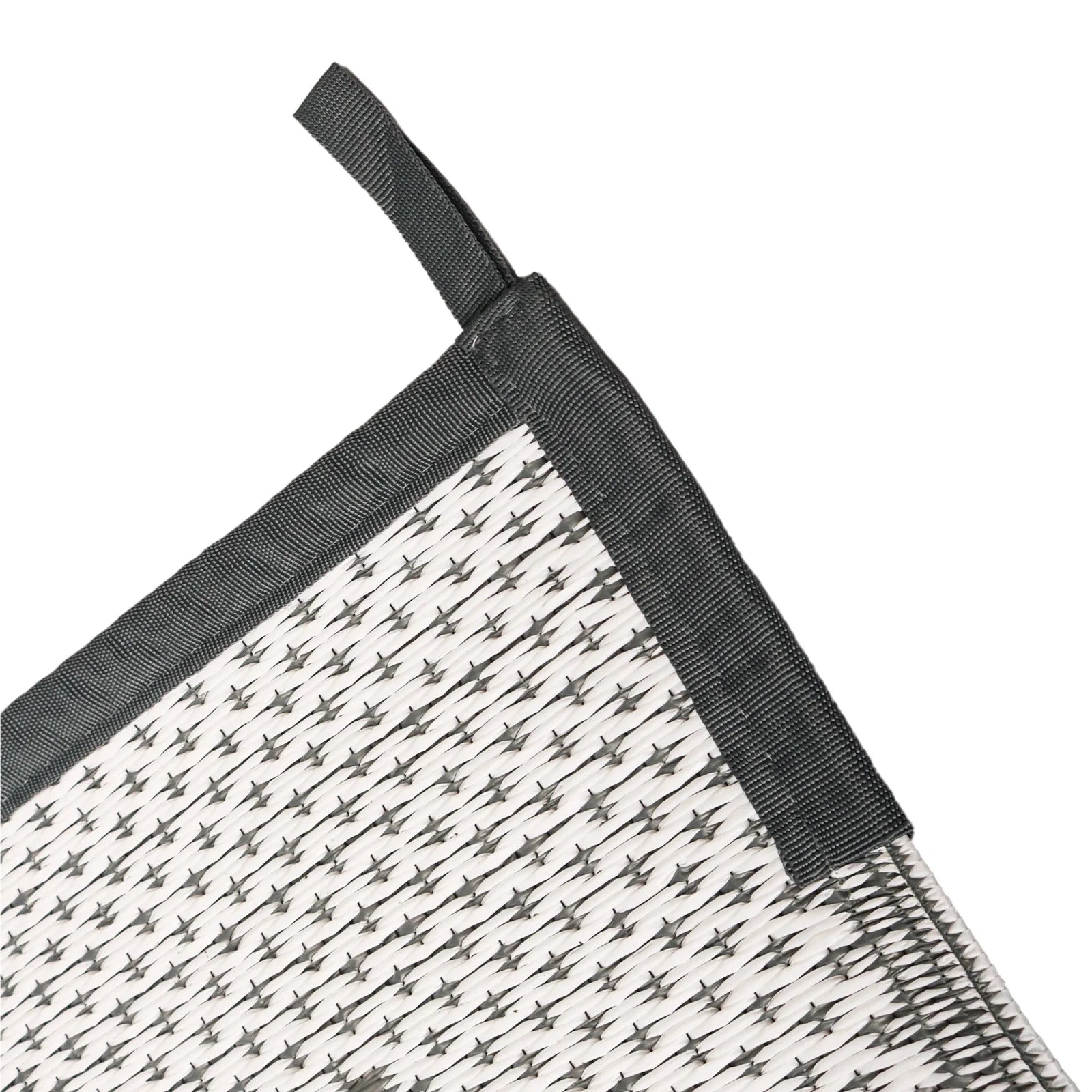 PP Outdoor Mat 6×9ft – Gray & White Grid with Ground Pegs for Patio & Camping