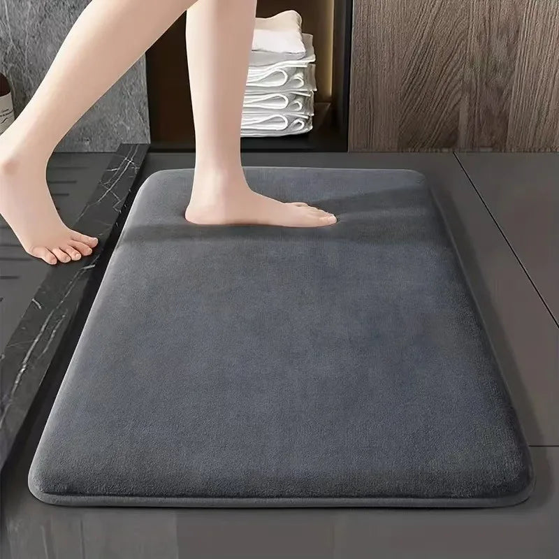 Coral Velvet Quick-Dry Door Mat — Non-Slip, Absorbent Bathroom Floor Mat