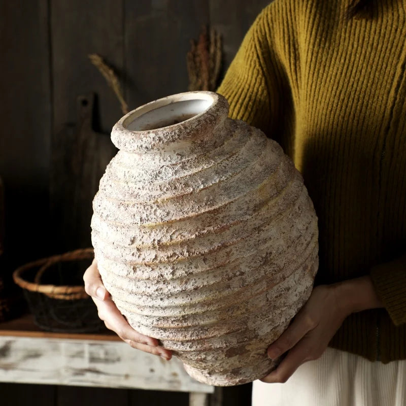 Retro Rough Clay Pottery Vase — Handmade Vintage Style