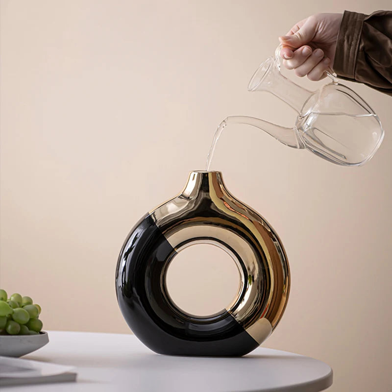Luxury Nordic Ceramic Vase with Gold Detail — S, M or L