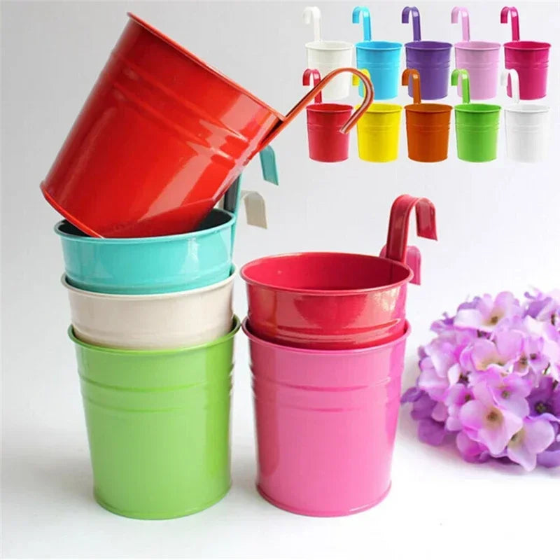 Metal Iron Hanging Flower Pot – Colorful Balcony Bucket Planter (10 Colors)