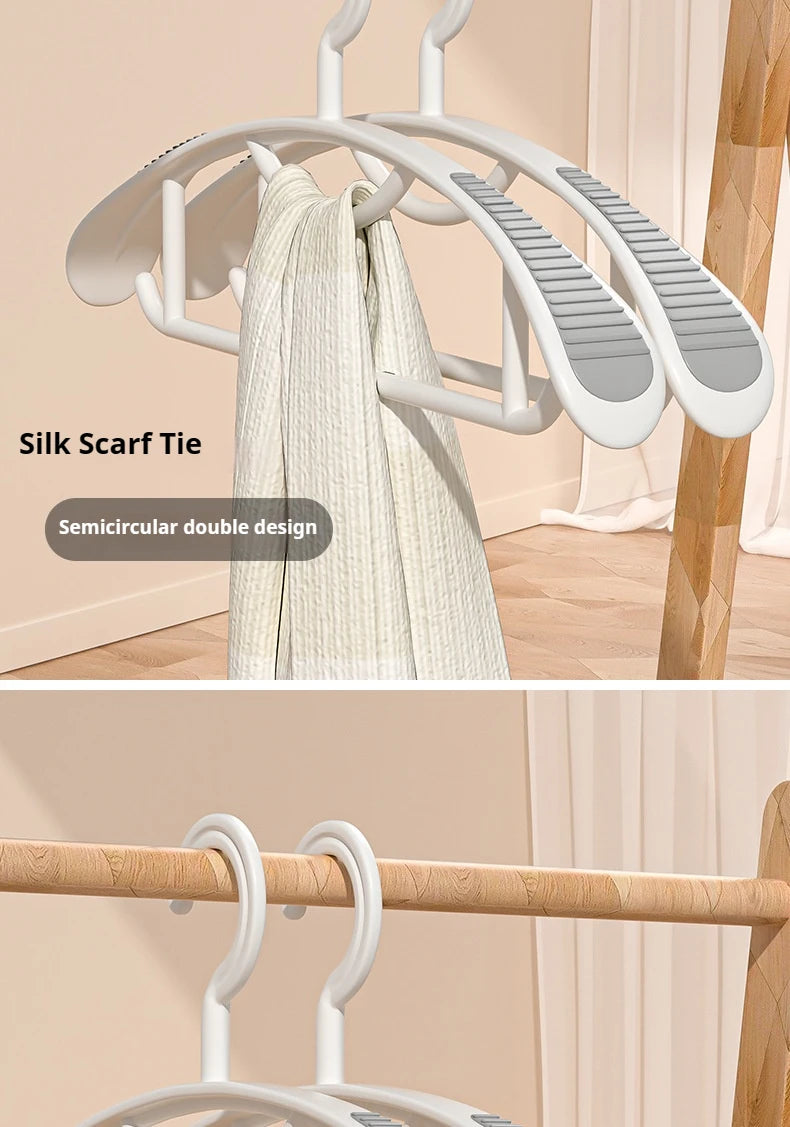 Non-Slip Wide Shoulder Plastic Clothes Hanger