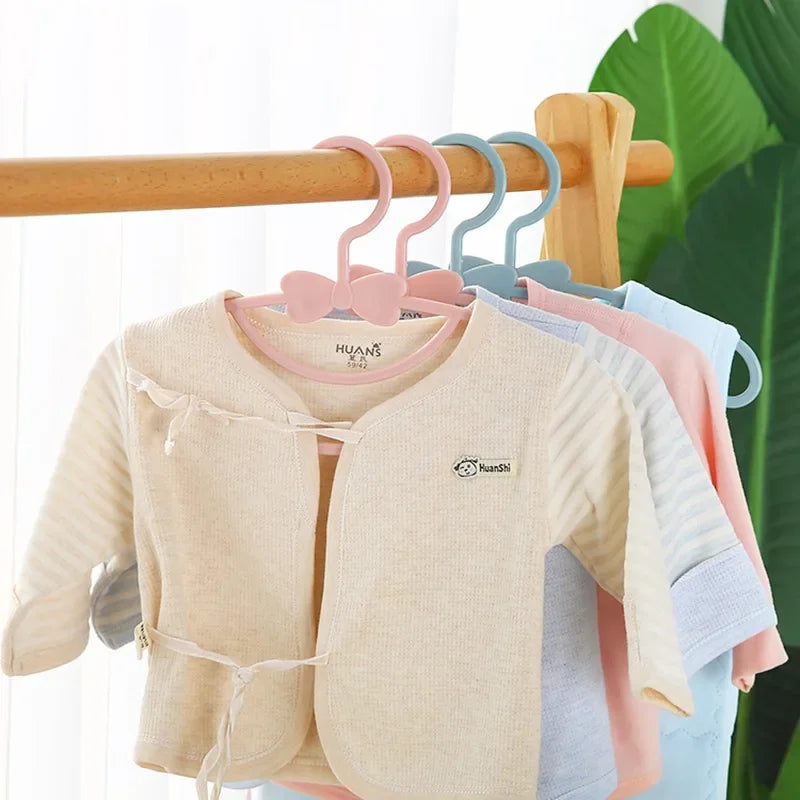 Plastic Baby & Kids Clothes Hangers