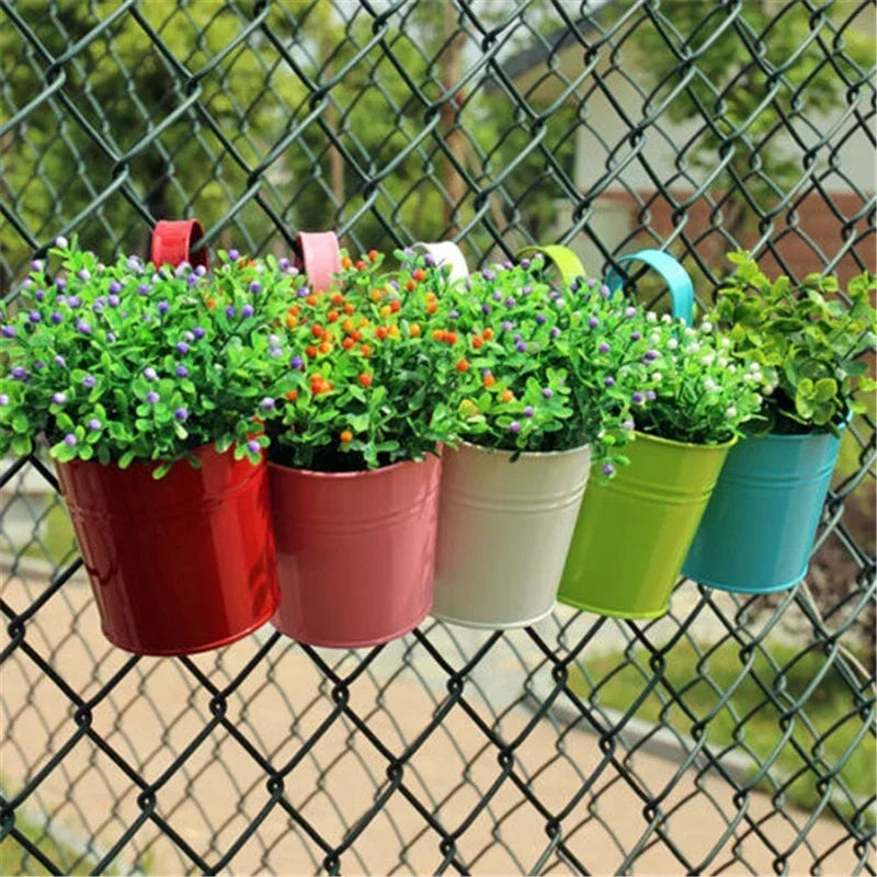 Metal Iron Hanging Flower Pot – Colorful Balcony Bucket Planter (10 Colors)