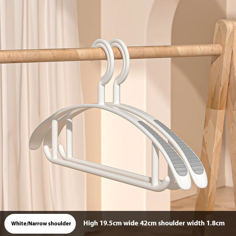 Non-Slip Wide Shoulder Plastic Clothes Hanger