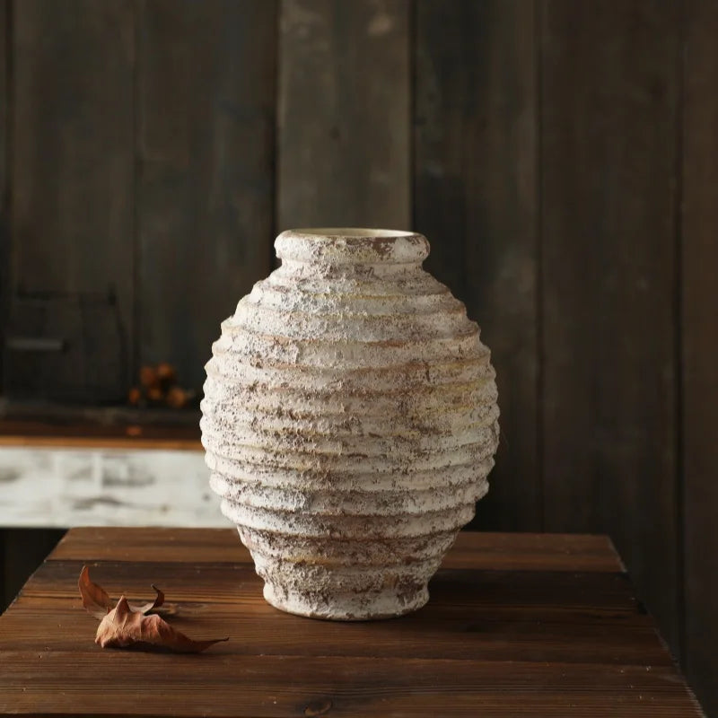 Retro Rough Clay Pottery Vase — Handmade Vintage Style